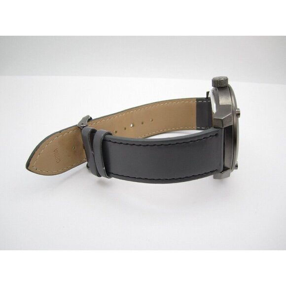 Men Kenneth Cole Reaction Quartz WR Analog 48mm Round Watch (H385) "New Battery" - Picture 8 of 9